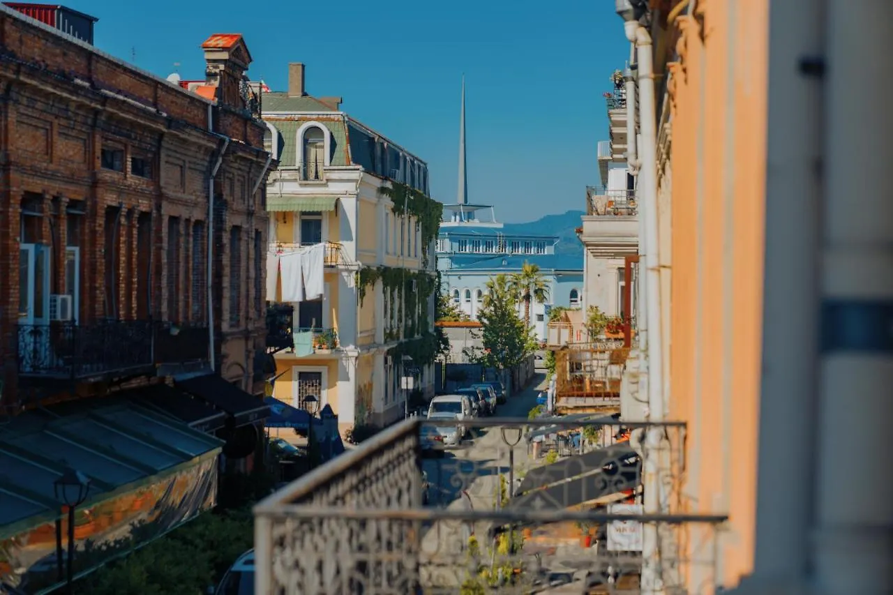 Cozy Apartment In Old Batumi